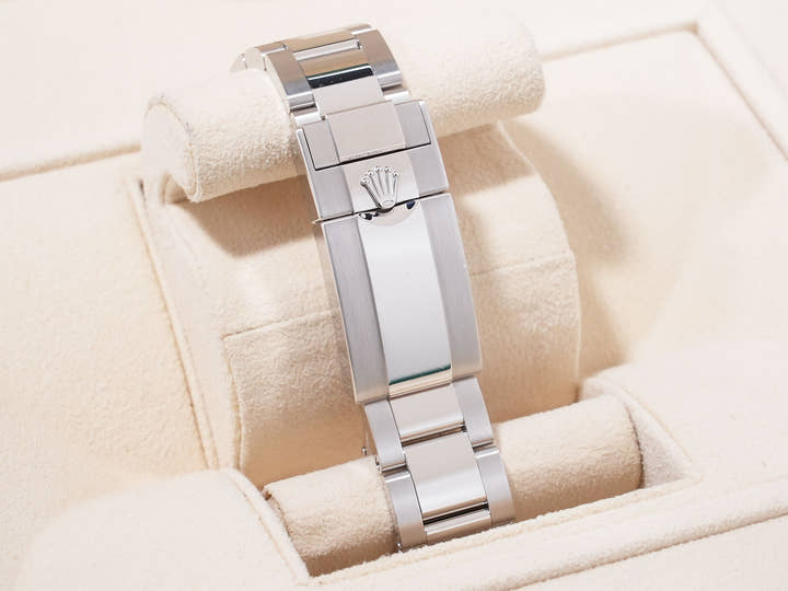 ロレックス デイトナ Ref.116506A プラチナ アイスブルー文字盤 中古 op46e5rh