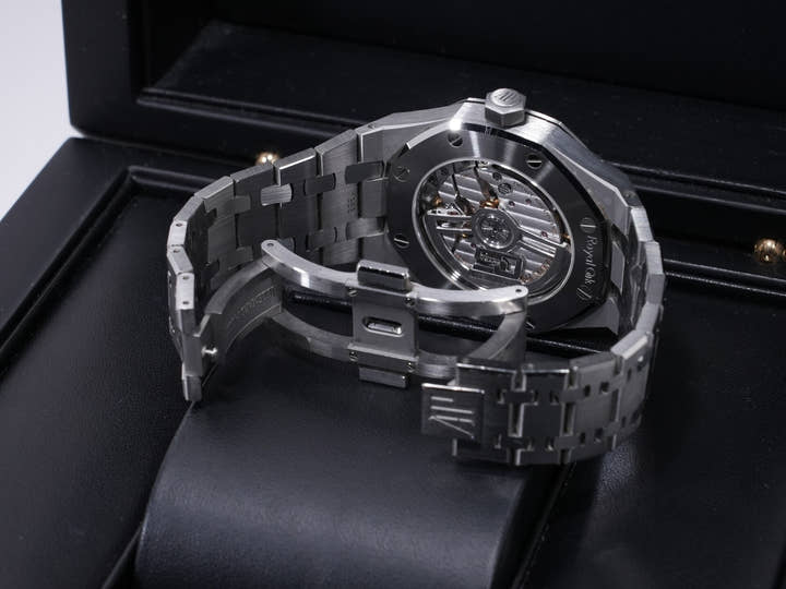 オーデマピゲ ロイヤルオーク 50周年記念 Ref.15551ST.ZZ.1356ST.01 ステンレススチール ライトブルー文字盤 中古 iyvofcxc