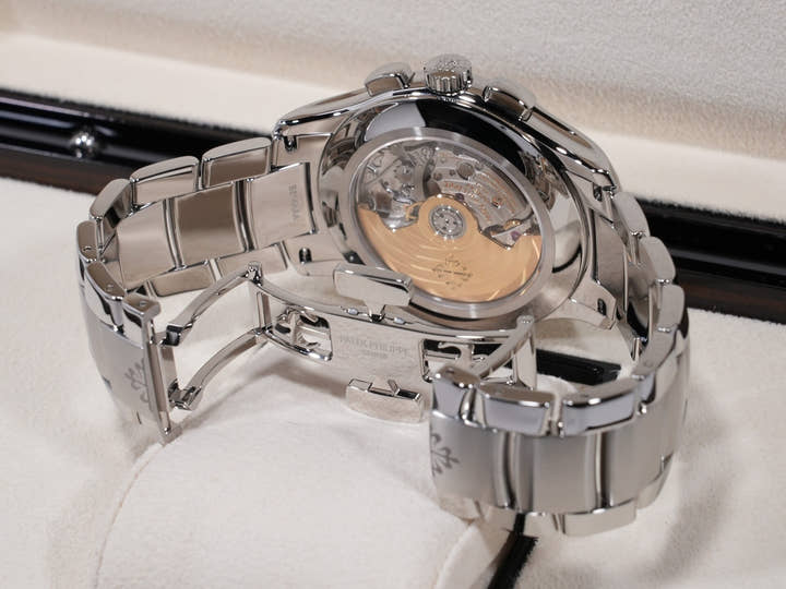 パテックフィリップ アニュアルカレンダー クロノグラフ Ref.5905/1A-001 ステンレススチール オリーブグリーン ソレイユ文字盤 未使用 7vy5wqaa