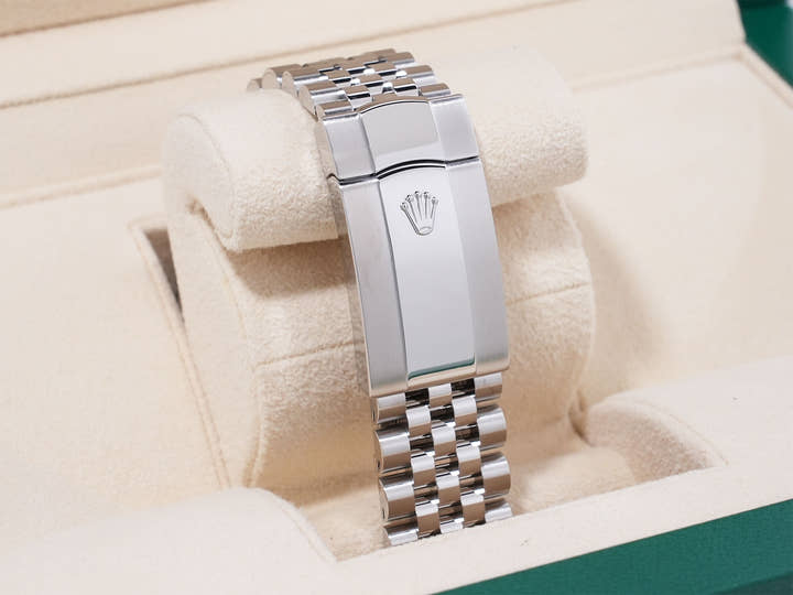 ロレックス スカイドゥエラー Ref.326934 ステンレススチール/ホワイトゴールド ブルー文字盤 ジュビリーブレスレット 美中古 a89ysgxh