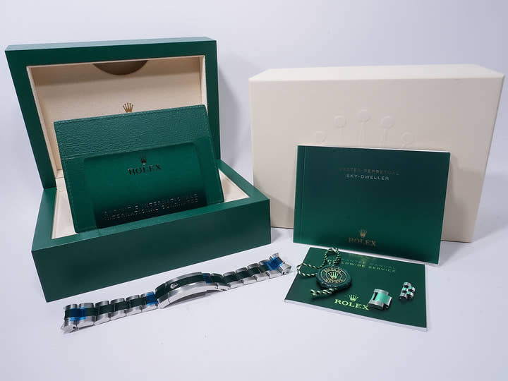 ロレックス スカイドゥエラー Ref.326934 ステンレススチール/ホワイトゴールド ブルー文字盤 ジュビリーブレスレット 美中古 a89ysgxh