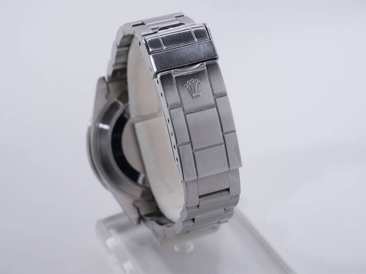 Rolex Submariner Date Ref. 16800 Stainless Steel Black Dial Pre-owned y925e5dm