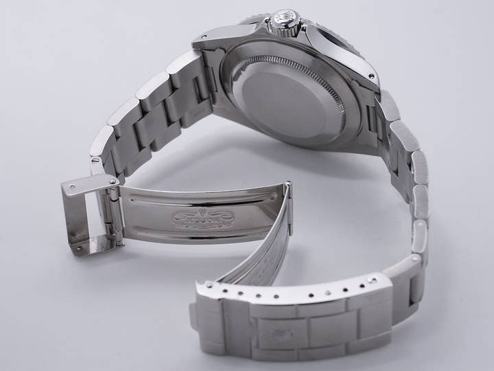 Rolex Submariner Date Ref. 16800 Stainless Steel Black Dial Pre-owned y925e5dm