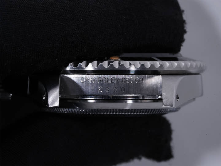 Rolex Submariner Date Ref. 16800 Stainless Steel Black Dial Pre-owned y925e5dm