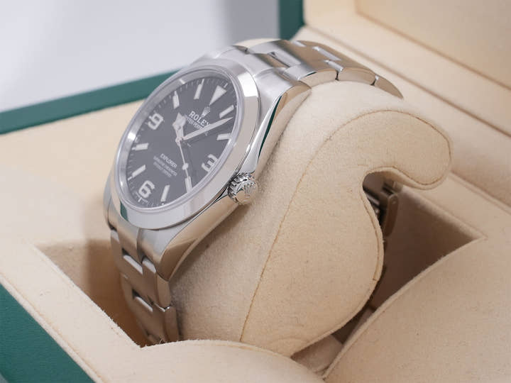 ロレックス エクスプローラーI Ref.214270 ステンレススチール ブラック文字盤 オイスターブレスレット 美中古 8qxozj9b