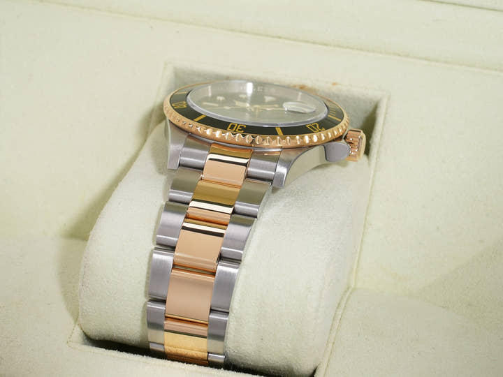 ロレックス サブマリーナー デイト Ref.16613LN ステンレススチール/イエローゴールド ブラック文字盤 中古 nn8btavx