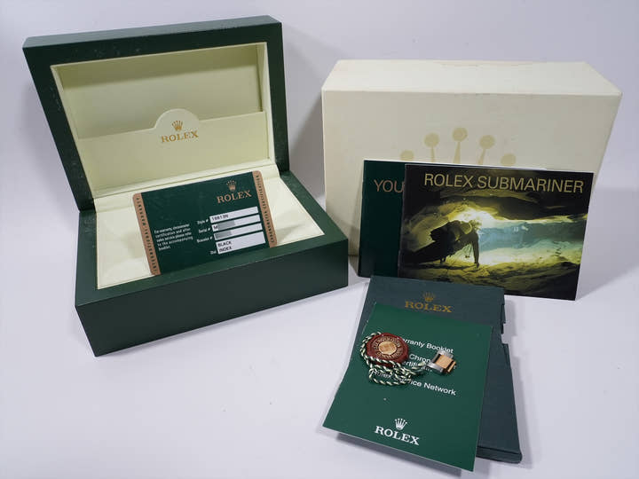 ロレックス サブマリーナー デイト Ref.16613LN ステンレススチール/イエローゴールド ブラック文字盤 中古 nn8btavx