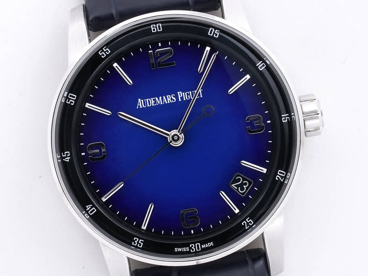 オーデマピゲ CODE 11.59 バイ オーデマ ピゲ ボリショイ限定モデル Ref.15210BC.OO.A321CR.99 ホワイトゴールド スモークブルーエナメル文字盤 美中古 hr3fv9e9