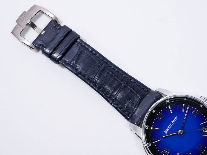 オーデマピゲ CODE 11.59 バイ オーデマ ピゲ ボリショイ限定モデル Ref.15210BC.OO.A321CR.99 ホワイトゴールド スモークブルーエナメル文字盤 美中古 hr3fv9e9