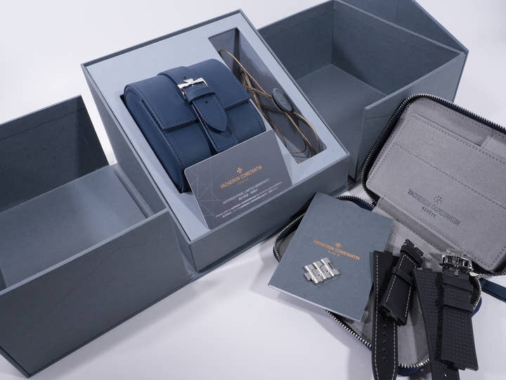 ヴァシュロンコンスタンタン オーヴァーシーズ オートマティック Ref.4520V/210A-B483 ステンレススチール ブラック文字盤 中古 ktmesc3w