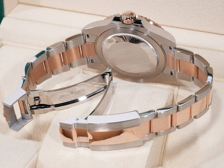 ロレックス GMTマスターII Ref.126711CHNR ステンレススチール/エバーローズゴールド ブラック文字盤 オイスターブレスレット 未使用 ixo39z7p