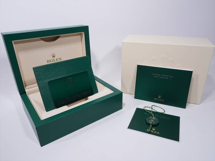 ロレックス GMTマスターII Ref.126711CHNR ステンレススチール/エバーローズゴールド ブラック文字盤 オイスターブレスレット 未使用 ixo39z7p