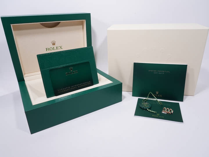 ロレックス デイデイト40 Ref.228235A エバーローズゴールド チョコレートx10Pダイヤ文字盤 美中古 ax8x7k47