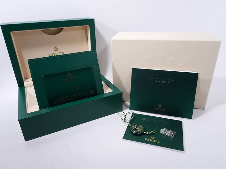 ロレックス エクスプローラー36 Ref.124270 ステンレススチール ブラック文字盤 オイスターブレスレット 中古 y9axbecz