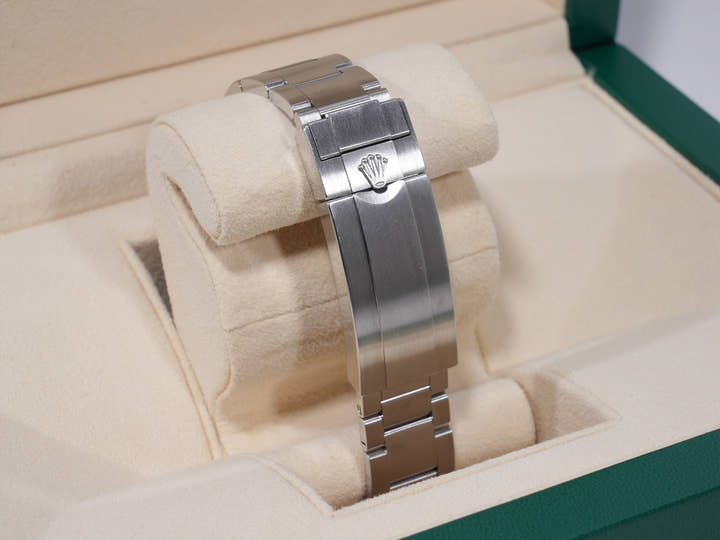 ロレックス サブマリーナー デイト Ref.116610LV ステンレススチール グリーン文字盤 中古 4s6dgvfy