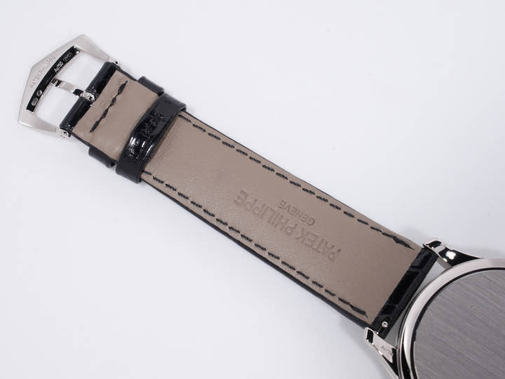 Patek Philippe Calatrava Ref. 5227G-010 White Gold Black Dial, Excellent Condition  iodgama4