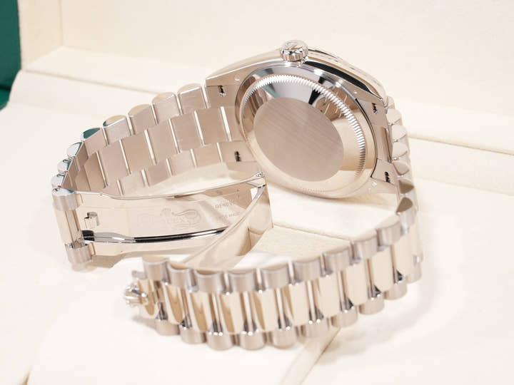 Rolex Day-Date 36 Ref. 128239 White Gold White Mother-of-Pearl Dial, Unused. (pcxgkczd appears to be a user ID or reference number and is not translated.)