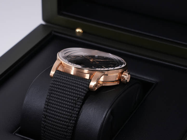 オーデマピゲ CODE 11.59 バイ オーデマ ピゲ Ref.15210OR.OO.A616CR.01 ピンクゴールド パープル文字盤 美品 gz2v5nwm