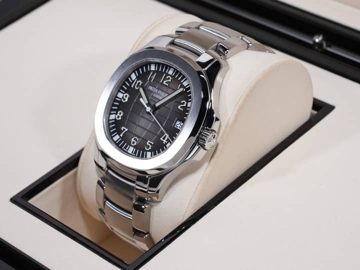 パテックフィリップ アクアノート エクストララージ Ref.5167/1A-001 ステンレススチール ブラック文字盤 美中古 96ztjijb