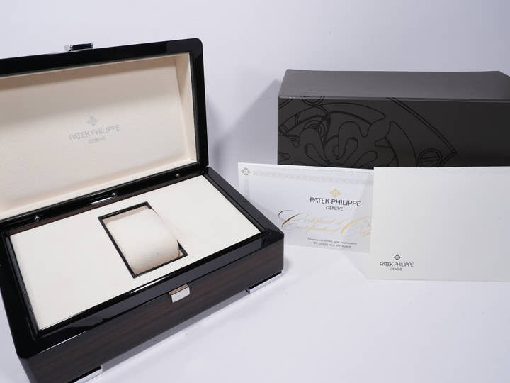 パテックフィリップ Twenty-4 Ref.4910/1200A-001 ステンレススチール ブルー・ソレイユ文字盤 美中古 cdfqw27s