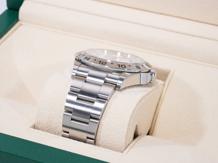 ロレックス エクスプローラーII Ref.226570 ステンレススチール ホワイト文字盤 オイスターブレスレット 中古 zcw39srt