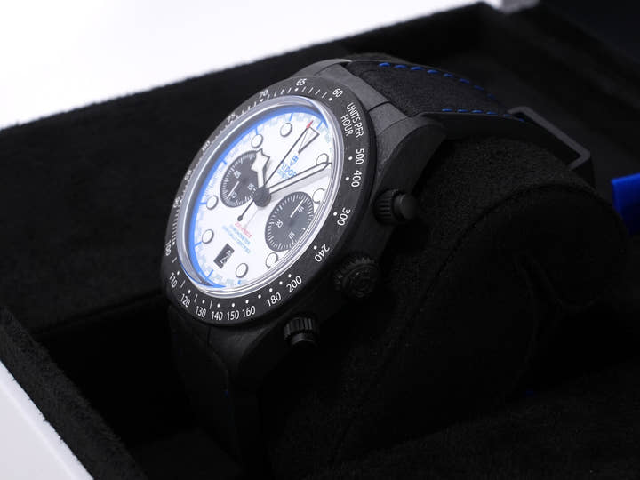 チューダー ブラックベイ クロノグラフ カーボン 25 Ref.79377KN カーボンファイバー ホワイト文字盤 未使用 5sf2hhcg