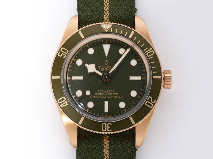 チューダー(チュードル) ブラックベイ フィフティエイト Ref.79018V 18Kイエローゴールド グリーン文字盤 美品 5wt98huj