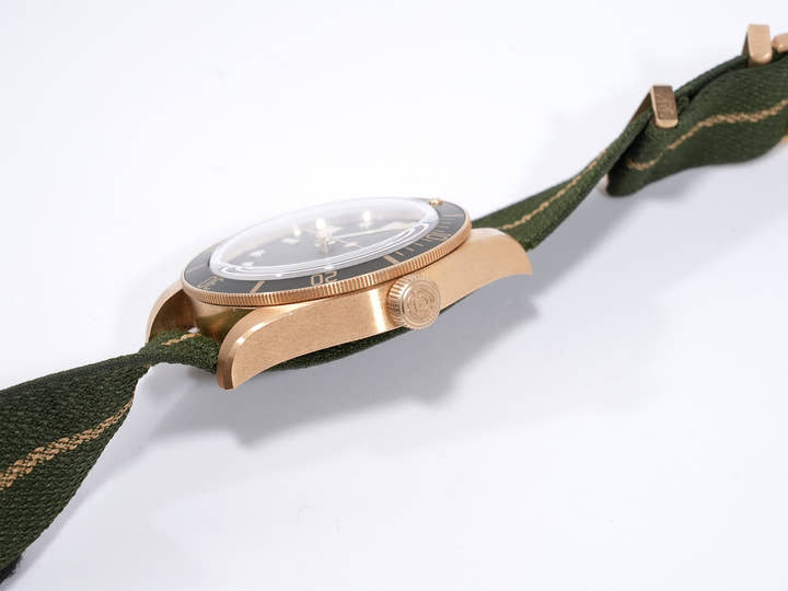 チューダー(チュードル) ブラックベイ フィフティエイト Ref.79018V 18Kイエローゴールド グリーン文字盤 美品 5wt98huj