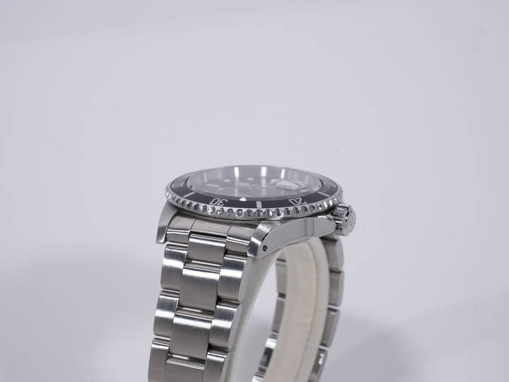 Rolex Submariner Date Ref. 16610 Stainless Steel Black Dial Pre-owned s3xbyz8y