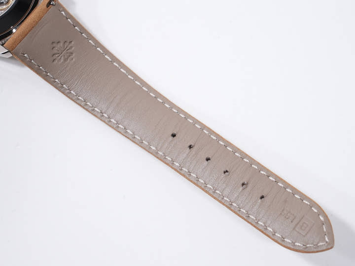 パテックフィリップ カラトラバ Ref.5226G-001 ホワイトゴールド ブラックグラデーションのテクスチャード ラック アントラサイト文字盤 極美品 pwhmxohs