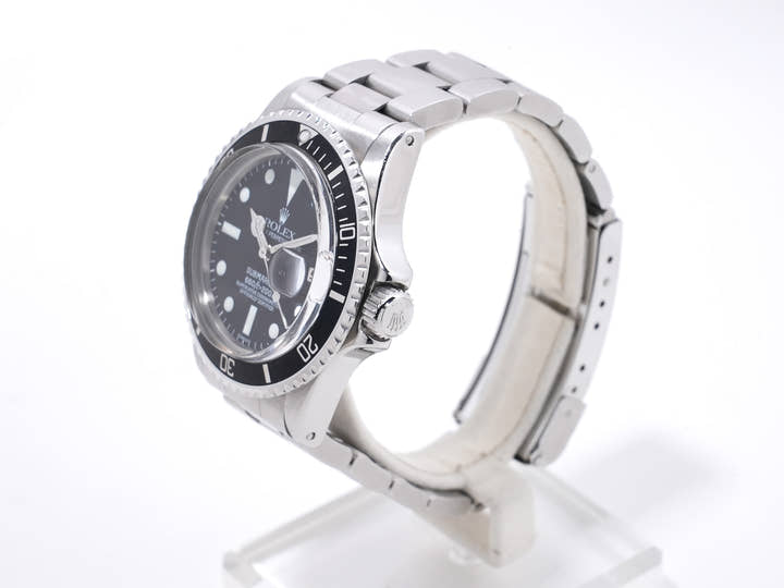 Rolex Submariner Date Ref. 1680 Stainless Steel Black Dial Pre-owned a8qtkafu