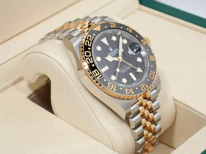 ロレックス GMTマスターII Ref.126713GRNR ステンレススチール/イエローゴールド ブラック文字盤 ジュビリーブレスレット 未使用 x54ue3if