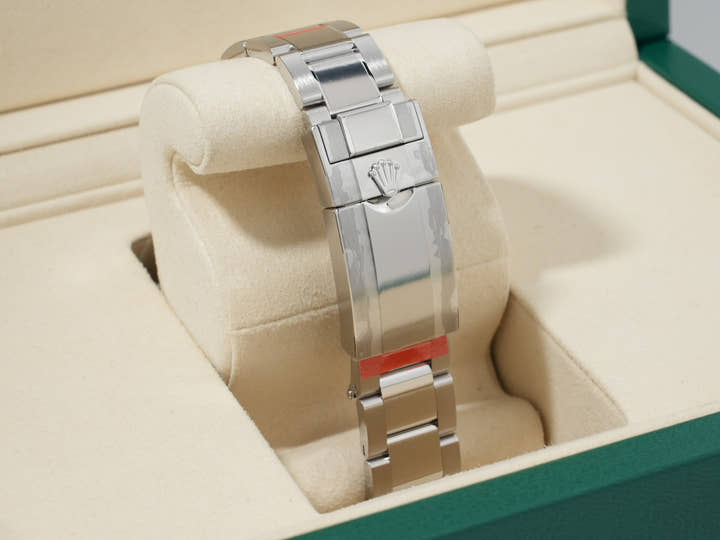 ロレックス デイトナ Ref.126500LN ステンレススチール ホワイト文字盤 未使用 t8vmqnag