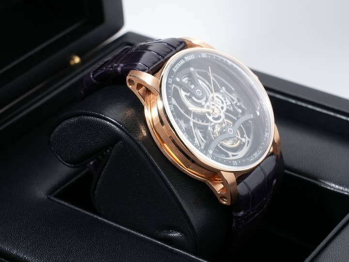 オーデマピゲ CODE 11.59 バイ オーデマ ピゲ トゥールビヨン オープンワーク Ref.26600OR.OO.D002CR.01 ピンクゴールド ブラックラッカーインナーベゼル、オープンワーク文字盤 美品 y5zvardj