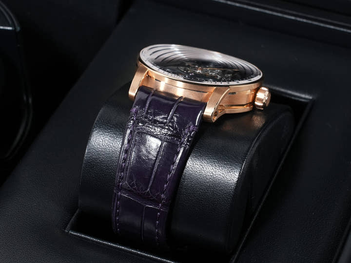 オーデマピゲ CODE 11.59 バイ オーデマ ピゲ トゥールビヨン オープンワーク Ref.26600OR.OO.D002CR.01 ピンクゴールド ブラックラッカーインナーベゼル、オープンワーク文字盤 美品 y5zvardj