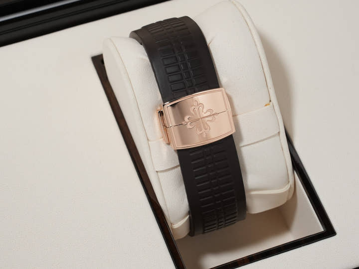 Patek Philippe Aquanaut Ref. 5167R-001 Rose Gold Brown Dial, Excellent Condition noykuepq