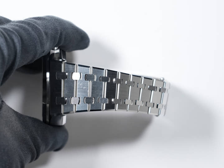 オーデマピゲ ロイヤルオーク クロノグラフ 50周年記念 Ref.26240ST.OO.1320ST.04 ステンレススチール カーキグリーン文字盤 中古 yvxm7u4q