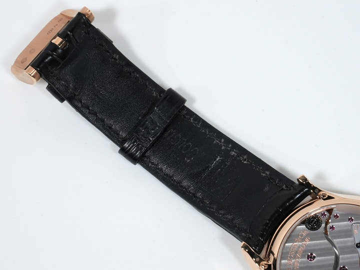 H.モーザー ベンチャー Ref.2327-0410 レッドゴールド ベンタブラック文字盤 美中古 4vwnjnut