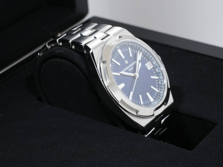 Vacheron Constantin Overseas Ref. 4500V/110A-B128 Stainless Steel Blue Dial Unused mdm9ocxe