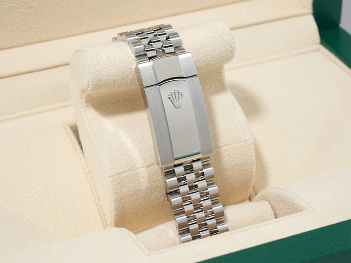 ロレックス デイトジャスト41 Ref.126334 ステンレススチール/ホワイトゴールド ブライトブルー文字盤 ジュビリーブレスレット 未使用 r9f48jov