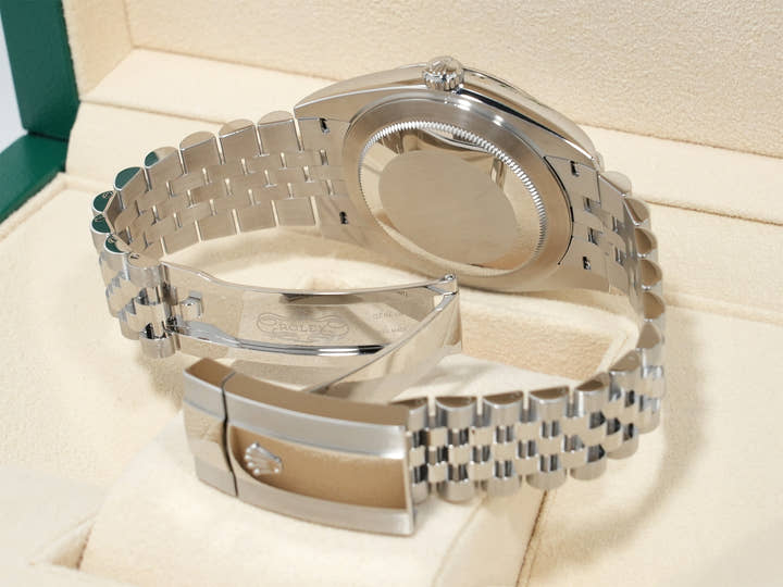 ロレックス デイトジャスト41 Ref.126334 ステンレススチール/ホワイトゴールド ブライトブルー文字盤 ジュビリーブレスレット 未使用 r9f48jov