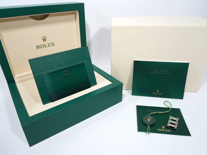 ロレックス サブマリーナー デイト Ref.126619LB ホワイトゴールド ブラック文字盤 美中古 qrivuf9i