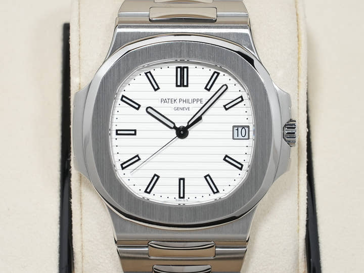 Patek Philippe Nautilus Ref. 5711/1A-011 Stainless Steel White Dial, Excellent Condition pnpxpiku