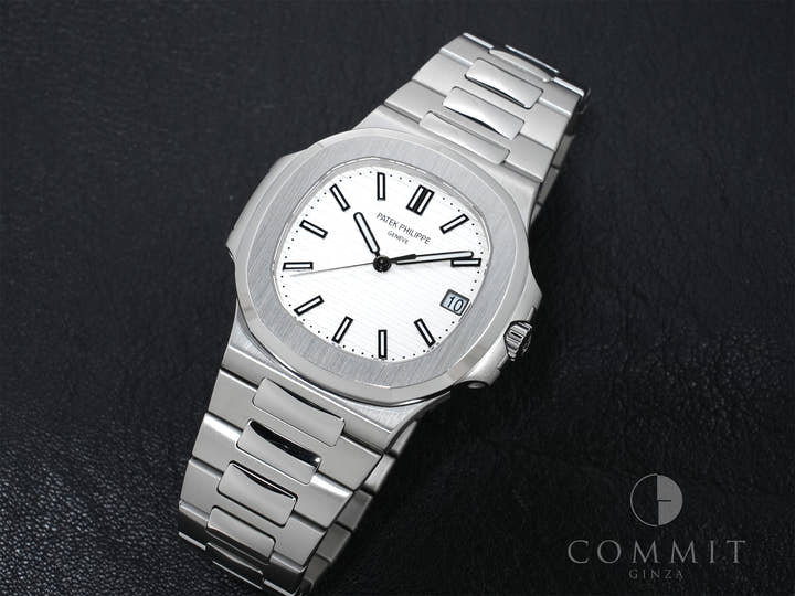 Patek Philippe Nautilus Ref. 5711/1A-011 Stainless Steel White Dial, Excellent Condition pnpxpiku