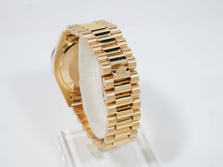 ロレックス デイデイト36 Ref.18048 イエローゴールド ブラック文字盤 美中古 9p8n8oki