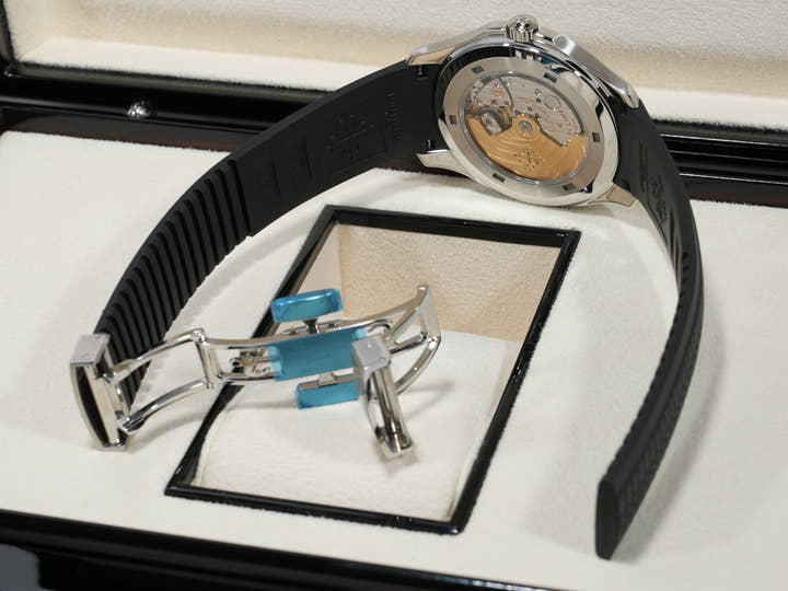 Patek Philippe Aquanaut Ref. 5167A-001 Stainless Steel Black Dial Pre-owned qnt5pf73