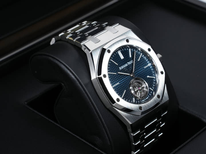 オーデマピゲ ロイヤルオーク フライング トゥールビヨン エクストラ シン (RD#3) Ref.26670ST.OO.1240ST.02 ステンレススチール ブルー文字盤 未使用 ra9p9jxu