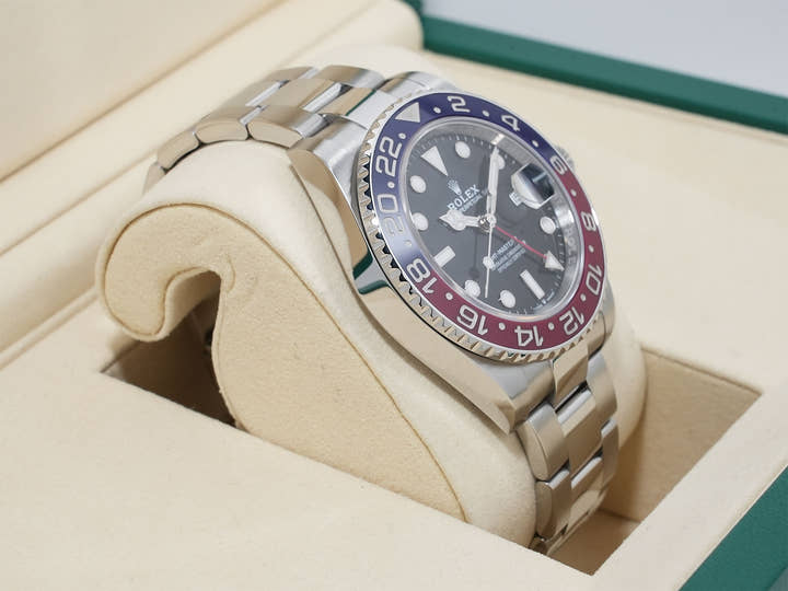Rolex GMT-Master II Ref. 126710BLRO Stainless Steel Black Dial Oyster Bracelet, Excellent Condition. (fu6eksqk appears to be an internal reference number and not part of the product description)