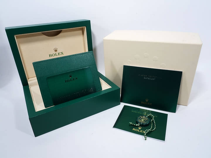 ロレックス デイトジャスト36 Ref.126200 ステンレススチール ブライトブルー文字盤 オイスターブレスレット 美品 anc4fpih