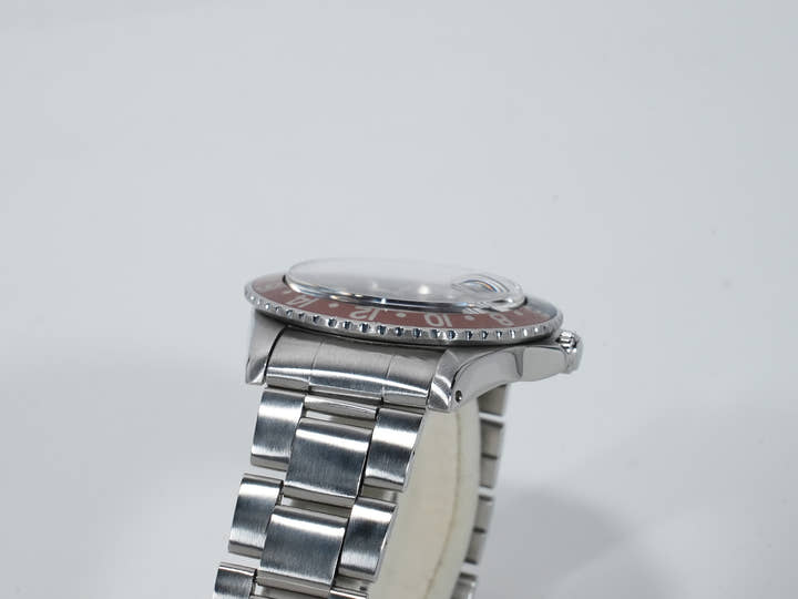 ロレックス GMTマスター Ref.1675 ステンレススチール ブラック文字盤 オイスターブレスレット 中古 9n5nigrm